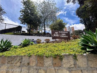 Casa de 4 alcobas en venta en Cedro Golf, Bogotá, 235 m² · foto 3 de 20