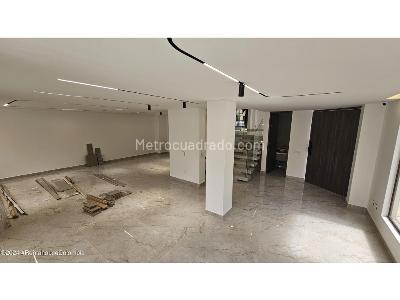 Casa de 4 alcobas en venta en Cedro Golf, Bogotá, 235 m² · foto 8 de 20