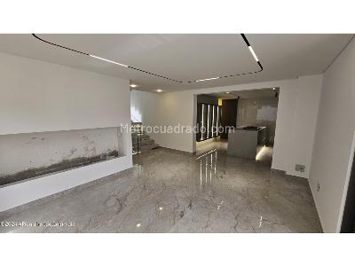Casa de 4 alcobas en venta en Cedro Golf, Bogotá, 235 m² · foto 10 de 20