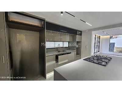 Casa de 4 alcobas en venta en Cedro Golf, Bogotá, 235 m² · foto 13 de 20