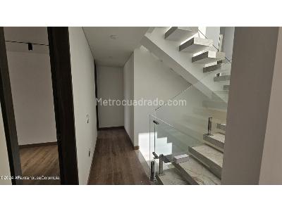 Casa de 4 alcobas en venta en Cedro Golf, Bogotá, 235 m² · foto 16 de 20