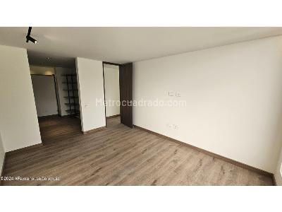 Casa de 4 alcobas en venta en Cedro Golf, Bogotá, 235 m² · foto 17 de 20