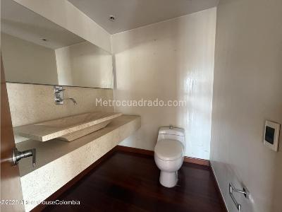 Apartamento de 5 alcobas en venta en Santa Barbara Alta, Bogotá, 380 m² · foto 6 de 20