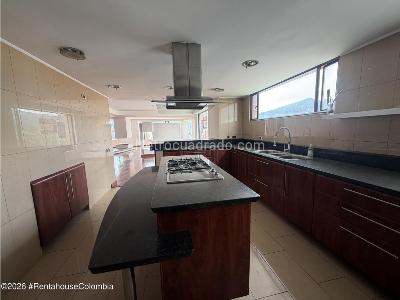 Apartamento de 5 alcobas en venta en Santa Barbara Alta, Bogotá, 380 m² · foto 7 de 20