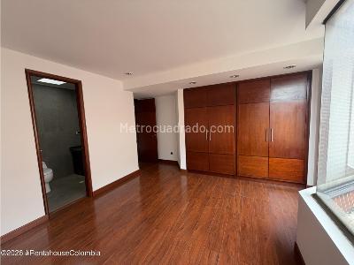 Apartamento de 5 alcobas en venta en Santa Barbara Alta, Bogotá, 380 m² · foto 18 de 20