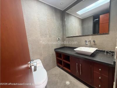 Apartamento de 5 alcobas en venta en Santa Barbara Alta, Bogotá, 380 m² · foto 19 de 20