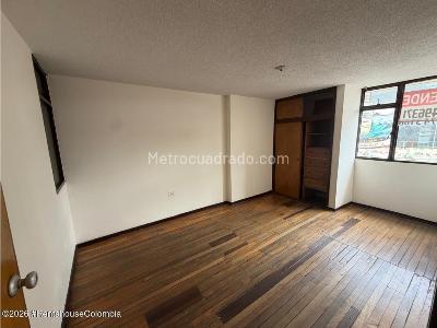 Casa de 5 alcobas en venta en Centro Fontibon, Bogotá, 429 m² · foto 7 de 20