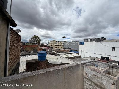 Casa de 5 alcobas en venta en Centro Fontibon, Bogotá, 429 m² · foto 14 de 20
