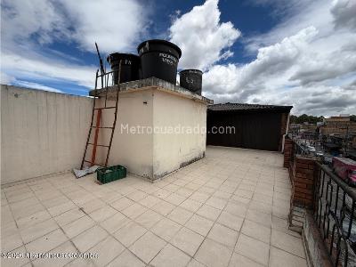 Casa de 5 alcobas en venta en Centro Fontibon, Bogotá, 429 m² · foto 16 de 20