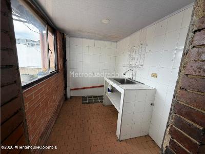 Casa de 5 alcobas en venta en Centro Fontibon, Bogotá, 429 m² · foto 18 de 20