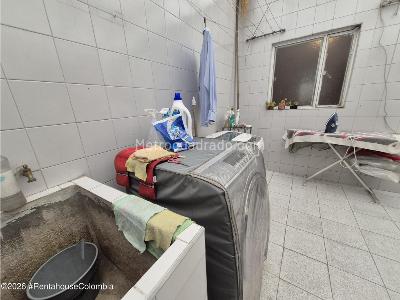 Casa de 5 alcobas en venta en Las Margaritas Usaquen, Bogotá, 385 m² · foto 10 de 19