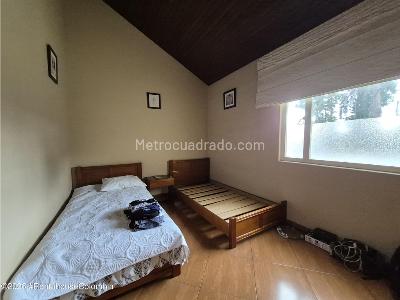 Casa de 5 alcobas en venta en Las Margaritas Usaquen, Bogotá, 385 m² · foto 17 de 19