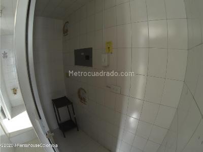 Casa de 3 alcobas en arriendo en Normandia, Bogotá, 320 m² · foto 16 de 20