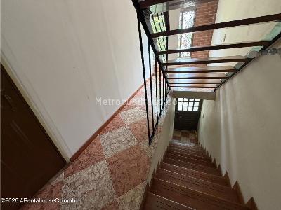 Casa de 5 alcobas en venta en San Antonio Norte, Bogotá, 389 m² · foto 11 de 20