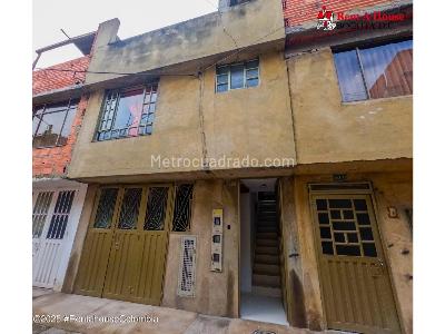 Casa de 5 alcobas en venta en Santa Rita, Bogotá, 180 m² · foto 1 de 20