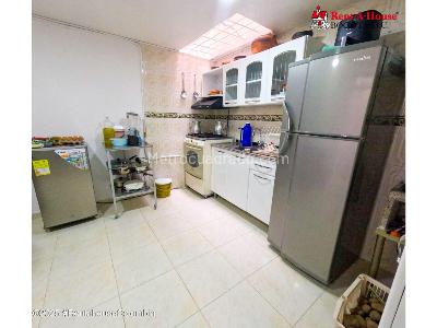Casa de 5 alcobas en venta en Santa Rita, Bogotá, 180 m² · foto 9 de 20
