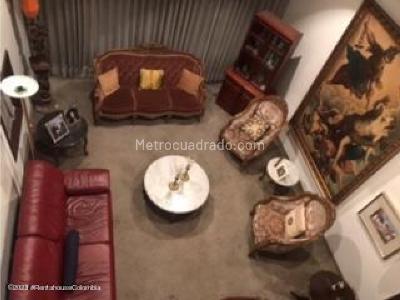Casa de 4 alcobas en venta en Lago Gaitan, Bogotá, 480 m² · foto 4 de 20