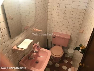 Casa de 4 alcobas en venta en Lago Gaitan, Bogotá, 480 m² · foto 9 de 20