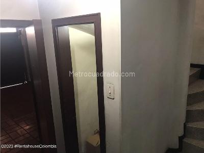 Casa de 4 alcobas en venta en Lago Gaitan, Bogotá, 480 m² · foto 11 de 20