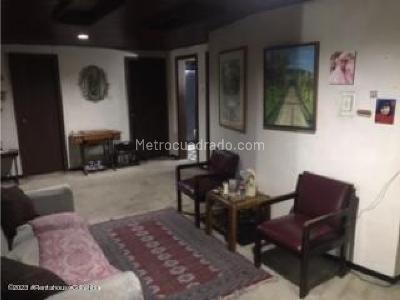 Casa de 4 alcobas en venta en Lago Gaitan, Bogotá, 480 m² · foto 15 de 20