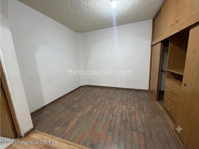 Casa de 5 alcobas en venta en Lucero Alto, Bogotá, 305 m² · foto 3 de 20