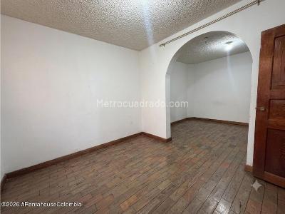 Casa de 5 alcobas en venta en Lucero Alto, Bogotá, 305 m² · foto 4 de 20