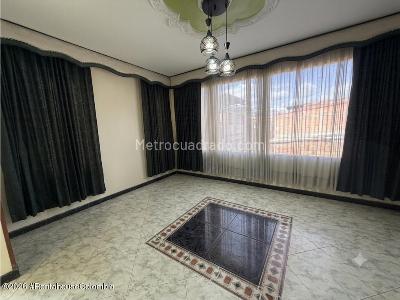 Casa de 5 alcobas en venta en Lucero Alto, Bogotá, 305 m² · foto 16 de 20