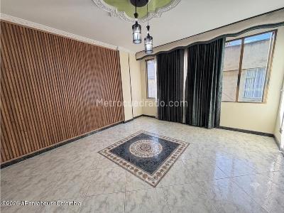 Casa de 5 alcobas en venta en Lucero Alto, Bogotá, 305 m² · foto 17 de 20