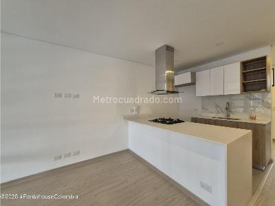 Apartamento de 1 alcoba en arriendo en San Patricio, Bogotá, 52 m² · foto 4 de 20