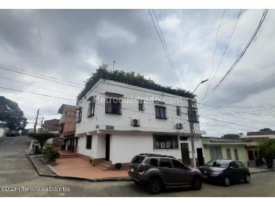 Casa de 2 alcobas en venta en San Antonio, Cali, 240 m² · foto 1 de 19