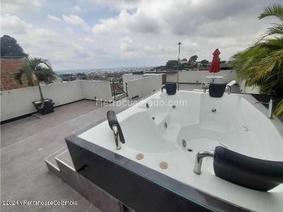 Casa de 2 alcobas en venta en San Antonio, Cali, 240 m² · foto 16 de 19