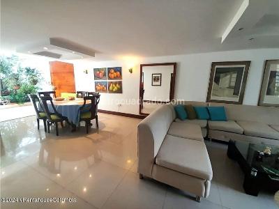 Casa de 3 alcobas en venta en Santa Teresita, Cali, 439 m² · foto 6 de 20