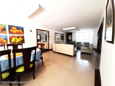 Casa de 3 alcobas en venta en Santa Teresita, Cali, 439 m² · foto 7 de 20