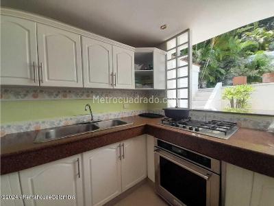 Casa de 3 alcobas en venta en Santa Teresita, Cali, 439 m² · foto 15 de 20