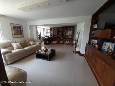 Casa de 3 alcobas en venta en Santa Teresita, Cali, 439 m² · foto 18 de 20