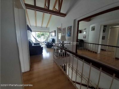 Casa de 3 alcobas en venta en Santa Teresita, Cali, 439 m² · foto 19 de 20