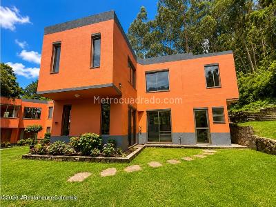Casa de 5 alcobas en venta en Floresta De La Sabana, Bogotá, 440 m² · foto 3 de 20