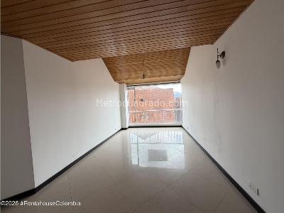 Apartamento de 2 alcobas en venta en Mirandela, Bogotá, 68 m² · foto 5 de 15