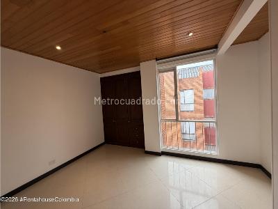 Apartamento de 2 alcobas en venta en Mirandela, Bogotá, 68 m² · foto 8 de 15