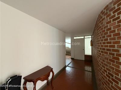 Apartamento de 2 alcobas en venta en Mirandela, Bogotá, 68 m² · foto 14 de 15
