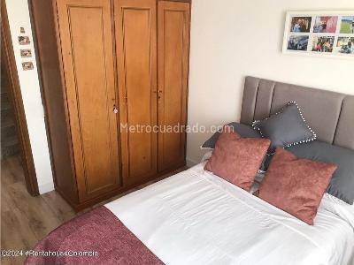 Apartamento de 3 alcobas en venta en El Lago, Bogotá, 146 m² · foto 9 de 20
