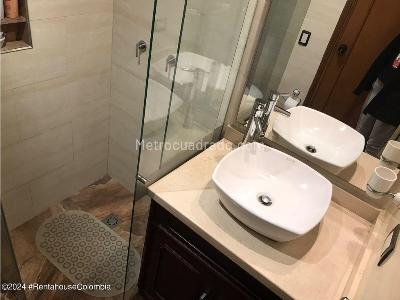 Apartamento de 3 alcobas en venta en El Lago, Bogotá, 146 m² · foto 10 de 20
