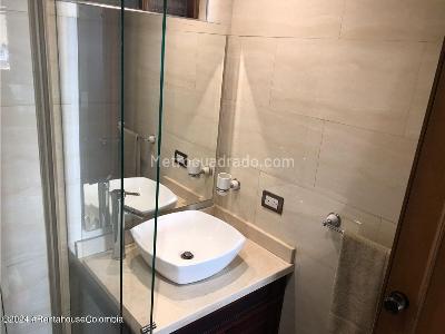 Apartamento de 3 alcobas en venta en El Lago, Bogotá, 146 m² · foto 12 de 20
