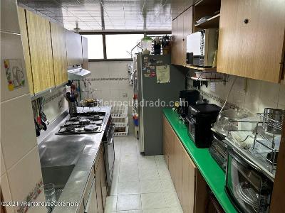 Apartamento de 3 alcobas en venta en El Lago, Bogotá, 146 m² · foto 18 de 20