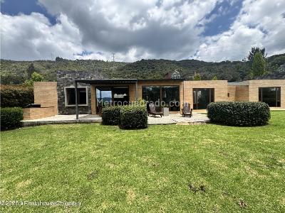 Casa de 3 alcobas en venta en Vereda Santa Isabel De Potosi, Bogotá, 494 m² · foto 18 de 20