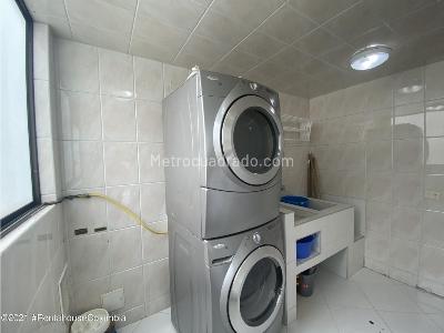 Apartamento de 5 alcobas en arriendo en Santa Barbara Central, Bogotá, 420 m² · foto 6 de 20