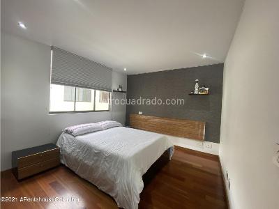 Apartamento de 5 alcobas en arriendo en Santa Barbara Central, Bogotá, 420 m² · foto 15 de 20