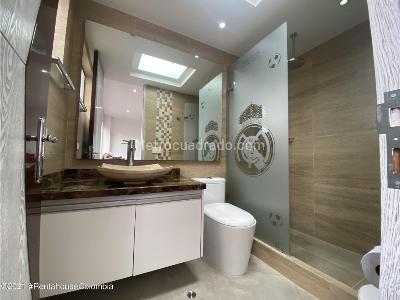 Apartamento de 5 alcobas en arriendo en Santa Barbara Central, Bogotá, 420 m² · foto 18 de 20