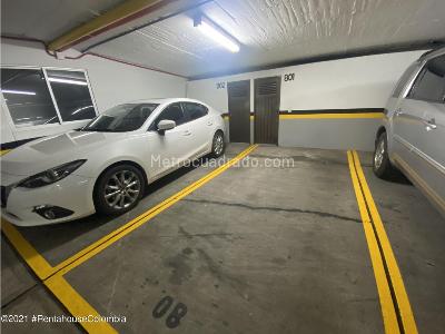 Apartamento de 5 alcobas en arriendo en Santa Barbara Central, Bogotá, 420 m² · foto 19 de 20