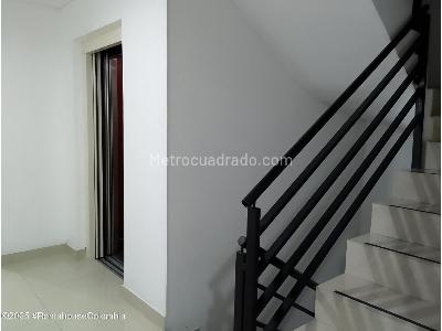 Apartamento de 3 alcobas en venta en El Batán, Bogotá, 86 m² · foto 4 de 20
